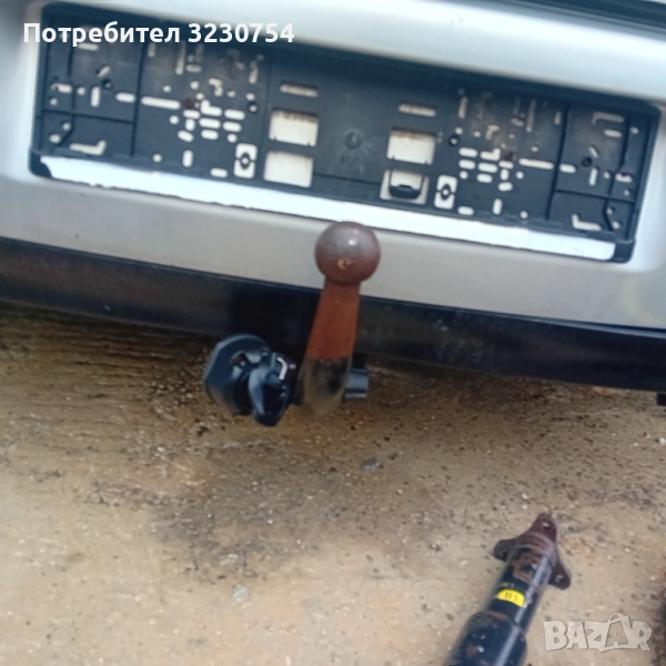 Последен брой от три броя оригинални тегличи голф 4 първите два бяха на 250лв , снимка 1