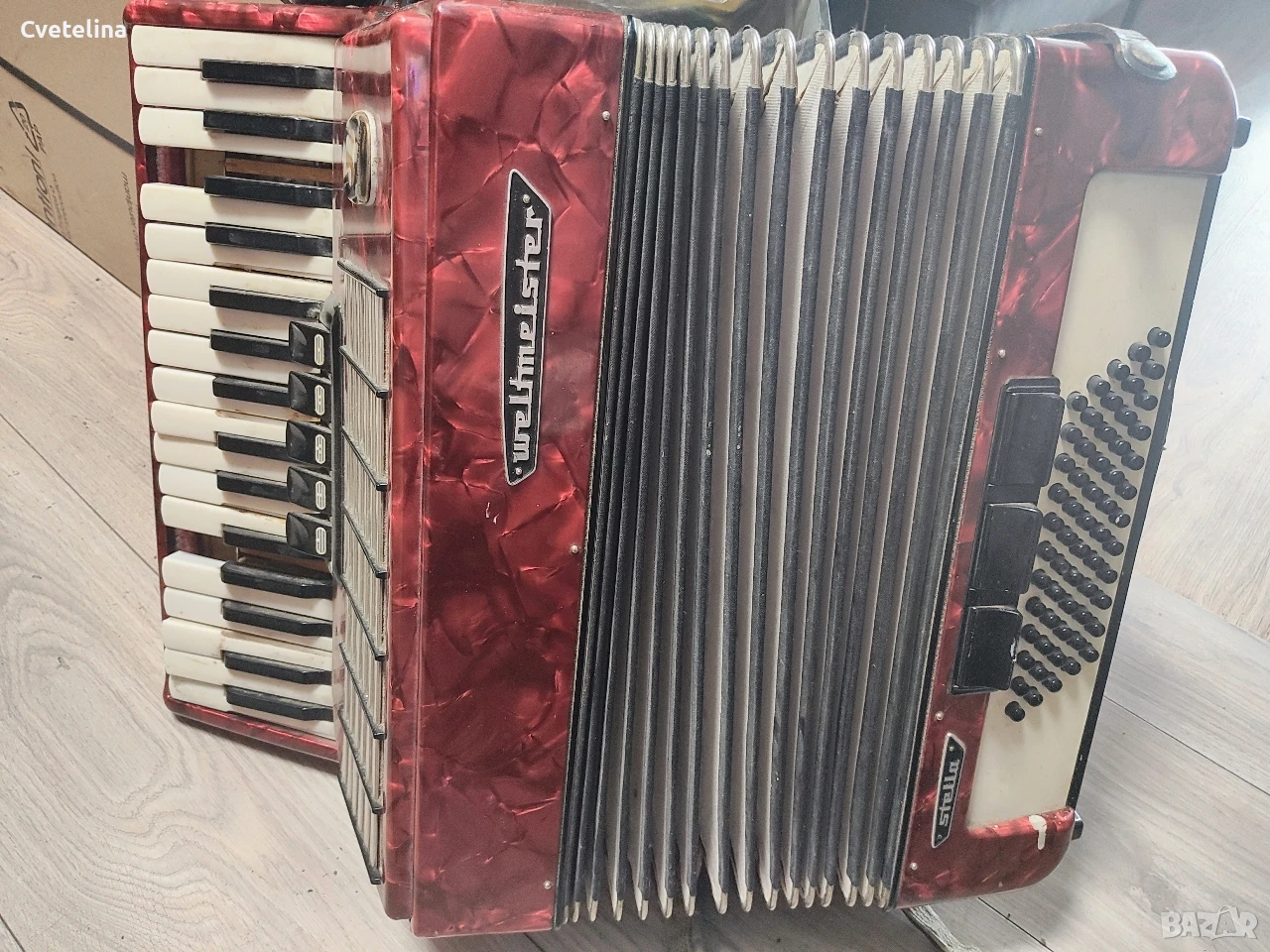 ПРОДАВАМ АКОРДЕОН , снимка 1
