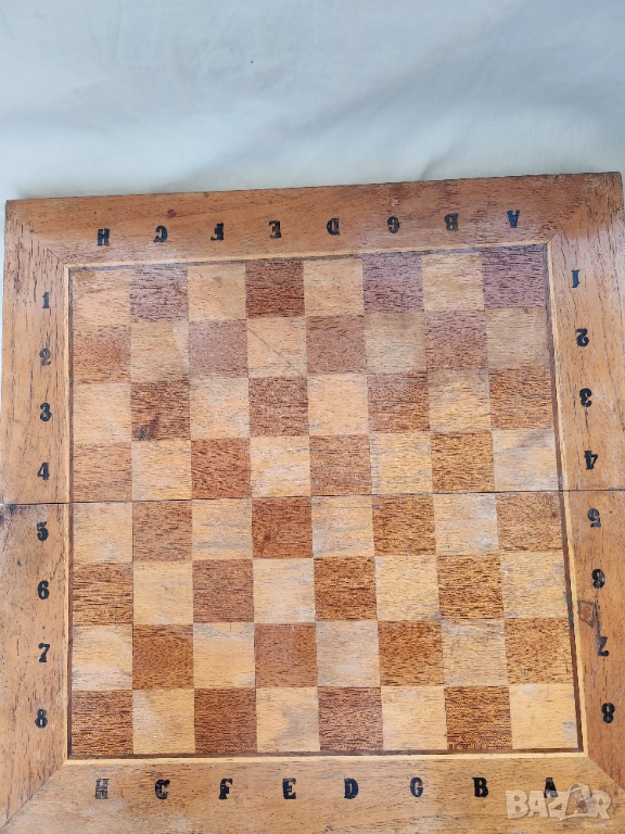 шах - голям ( и табла) р-р 48х48см и пирографиран, р-р 34х34 см, в комплект с фигури/пулове, снимка 1