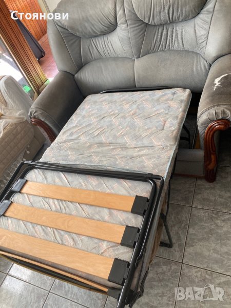 Разтегателен диван но лявото  рамо е скъсано, снимка 1