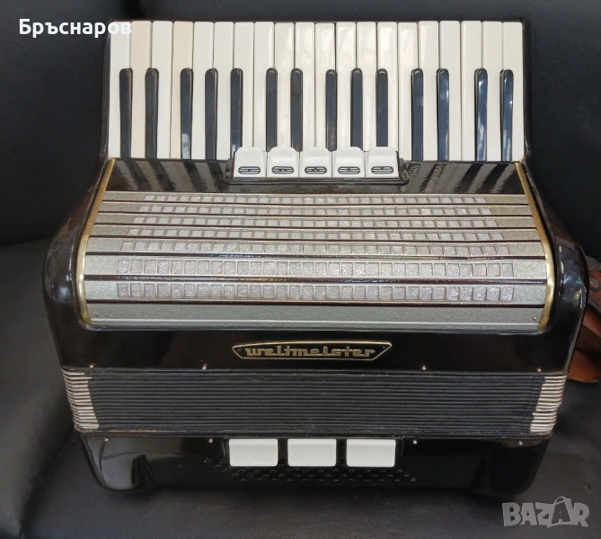 Акордеон Weltmeister 60 баса, снимка 1