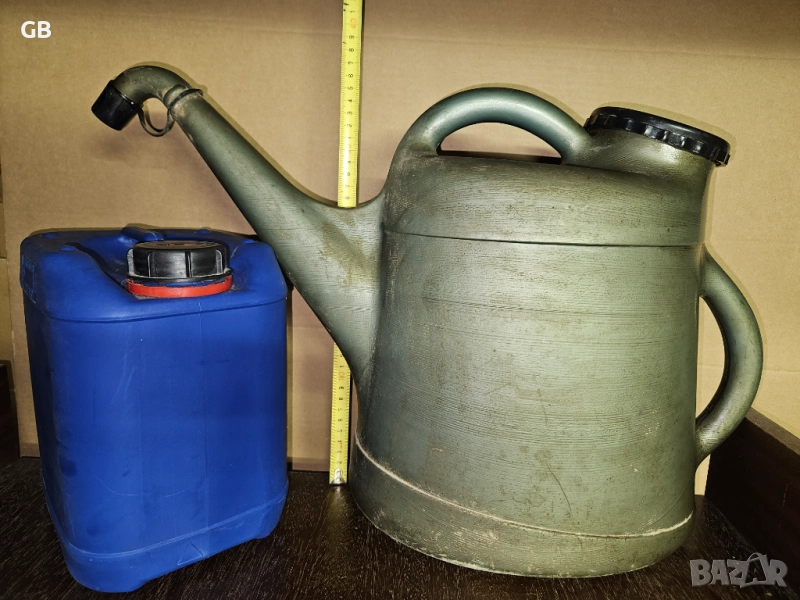 Пластмасова туба / лейка за гориво, снимка 1