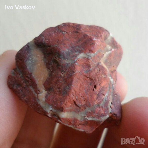 червеникав декоративен камък, снимка 1