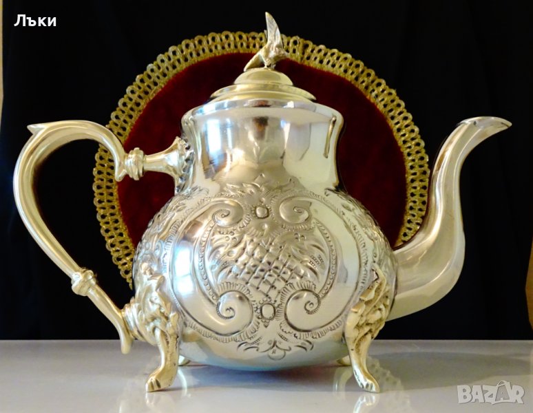 Марокански бронзов чайник,кана,орел,орнаменти. , снимка 1