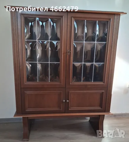 Ретро шкаф в отлично състояние
