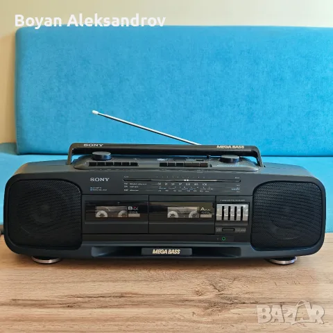 Двукасетъчен радиокасетофон Sony CFS-DW34S