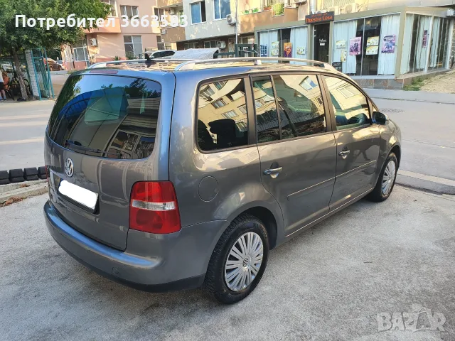 VW Touran 2.0 TDI, снимка 12 - Автомобили и джипове - 55985763