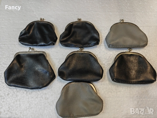 Стари дамски протмонета , снимка 2 - Други ценни предмети - 51828711