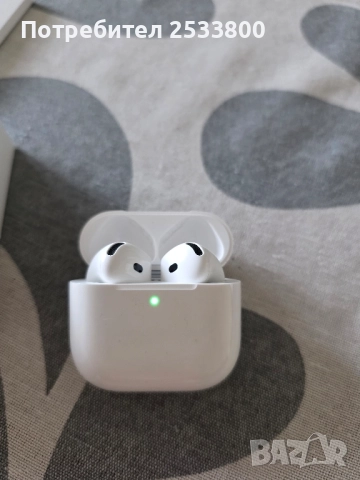 Apple AirPods 4 - нови
