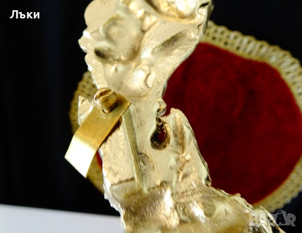 Бронзов венец,бронзова рамка с релефни цветя. , снимка 4 - Антикварни и старинни предмети - 52228046