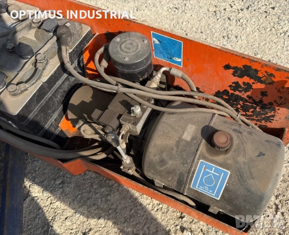 Ножична вишка Iteco 10090, снимка 5 - Индустриална техника - 52750400