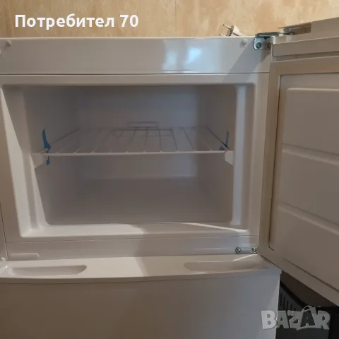 Хладилник Crown, снимка 4 - Хладилни витрини и фризери - 56412847