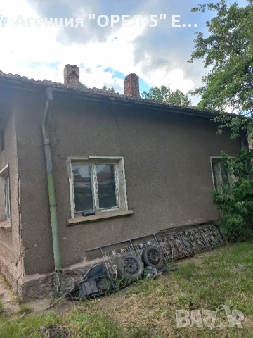 Продава две къщи в един двор гр. Перник, кв. Църква , снимка 3 - Къщи - 51085546