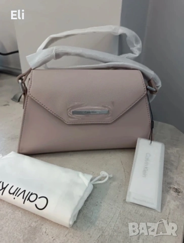 Calvin Klein - дамска чантичка 