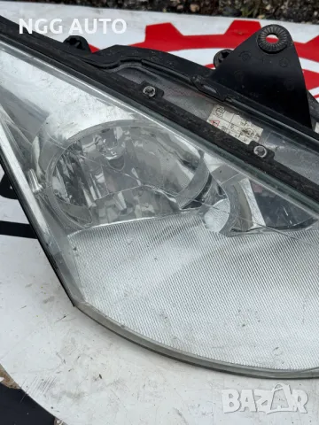 Фар за Форд Фокус 1, Ford Focus Mk1, 2M51-13W029-BD, снимка 2 - Части - 48303117