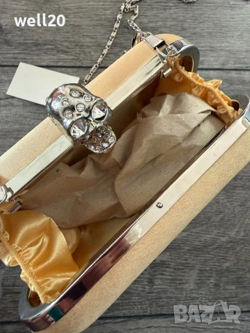 Златиста парти чанта, снимка 2 - Чанти - 54294104