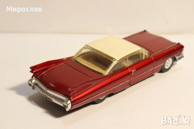 1:43 DINKY MATCHBOX CADILLAC КОЛИЧКА МОДЕЛ, снимка 6 - Колекции - 53378176