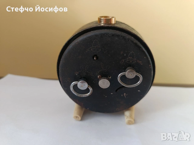 Будилник Слава, снимка 2 - Антикварни и старинни предмети - 53378768