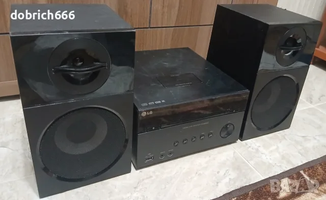 Аудио уредба LG USB CD FM Aux с тонколони