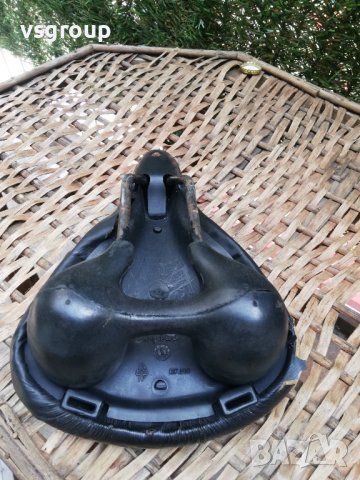 Удобна италианска седалка SMP, снимка 2 - Аксесоари за велосипеди - 37998922