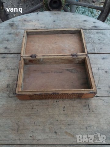 Стари дървени кутии, снимка 4 - Антикварни и старинни предмети - 37545017