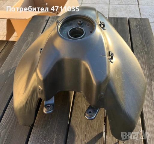 Резервоар Дукати Монстер 937 2021-2025, снимка 3 - Гуми и джанти - 53163983