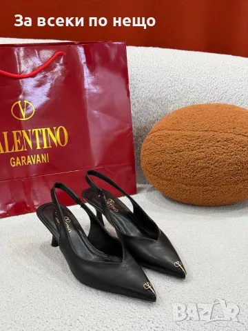 Valentino Garavani Дамски Обувки С Нисък Ток Тип kitten heel И Каишка - Различни Цветове Код SEM-623, снимка 6 - Дамски обувки на ток - 55895017