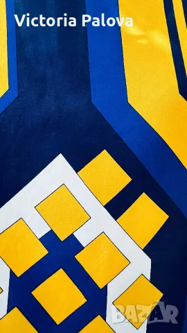 Автентичен италиански дизайнерски копринен шал Jean Parel 76х76 см, снимка 8 - Шалове - 55990578