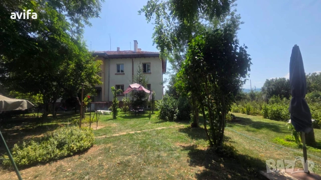 Двуетажна жилина сграда в Ихтиман, снимка 15 - Къщи - 54350669