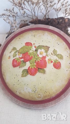 Декоративно пано с ягоди, снимка 2 - Декорация за дома - 31697095