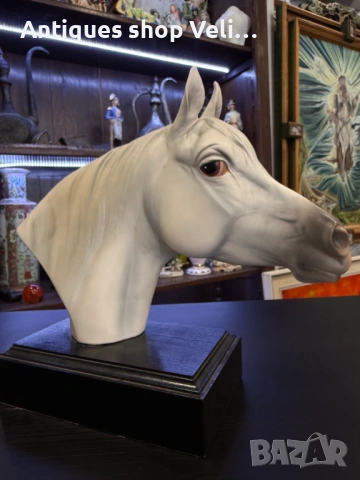 Рядка колекционерска скулптура на кон Goebel №8005