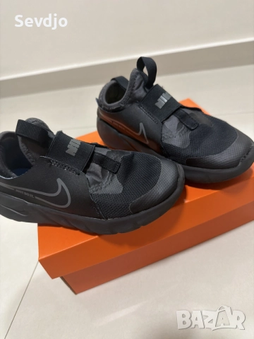Детски маратонки NIKE (31), снимка 2 - Детски маратонки - 56238073