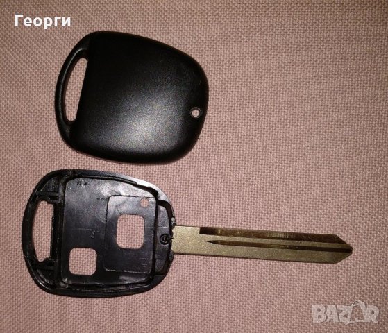 Ключ Тойота Toyota Camry Corolla Verso Avensi Prius Auris, снимка 2 - Аксесоари и консумативи - 29752561