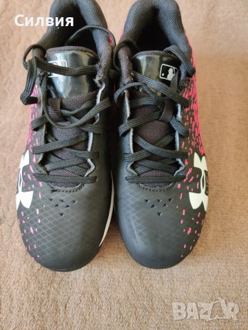 Футболни обувки Under Armour 31 номер, снимка 6 - Детски обувки - 39227878
