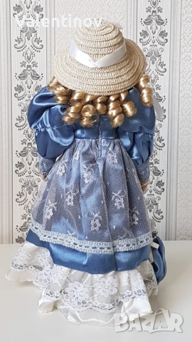 Порцеланова кукла със стойка , снимка 4 - Кукли - 54097320