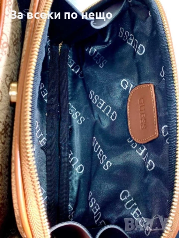 Guess Дамска Чанта С Дълга Дръжка За През Рамо Гес - Различни Цветове Код A1357, снимка 7 - Чанти - 53932257
