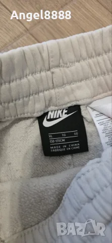 Nike бежово спортно долнище 150 170 см xs , снимка 4 - Детски анцузи и суичери - 56161701