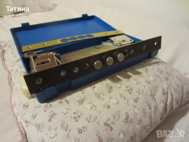 брави с 3бр ключа нови;вътрешна заключалка/СИНДЖИР/, снимка 4 - Други стоки за дома - 22122827