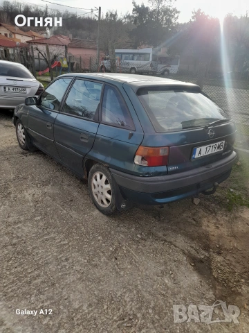 Opel Astra 1.7 TD, снимка 5 - Автомобили и джипове - 53048939