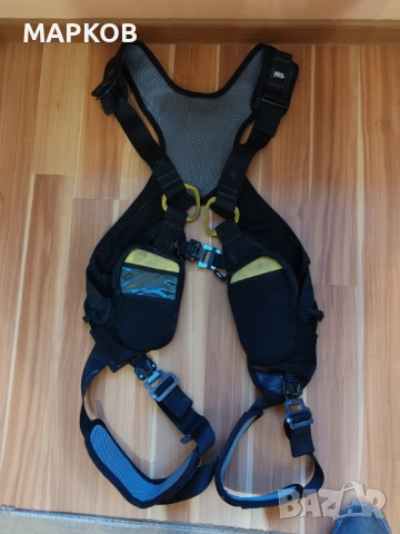 Седалка за работа Petzl Newton Easyfit - black/yellow, снимка 3 - Спортна екипировка - 52922948