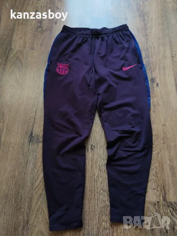 NIKE Barcelona Training Trousers - юутболно долнище М, снимка 4 - Спортни дрехи, екипи - 56300192