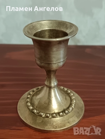 Стар бронзов свещник, снимка 2 - Антикварни и старинни предмети - 51698190