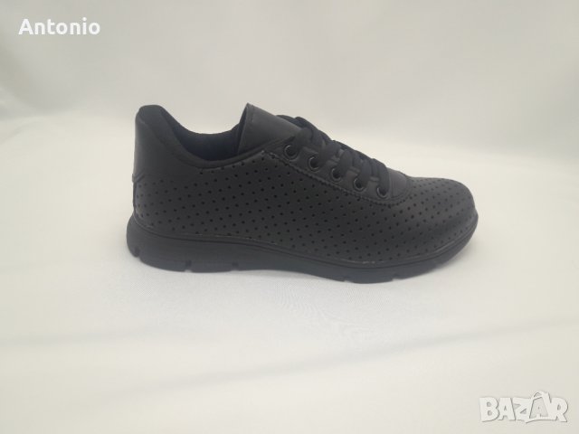 Дамски маратонки летни на дупки 2746 черни, снимка 1