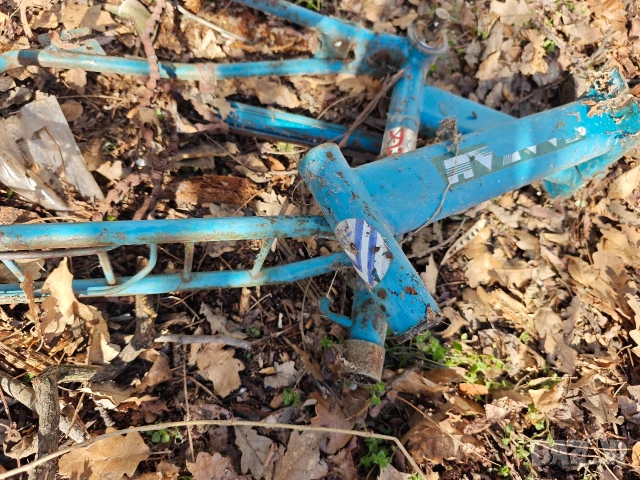 Продавам рамка за колело Балканче , снимка 6 - Велосипеди - 54117609