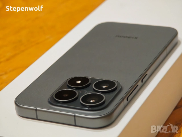 Нов Xiaomi 17 12/256 черен; 6.3" ; Leica 3x50mpx; 7000mAh, снимка 4 - Xiaomi - 53885954