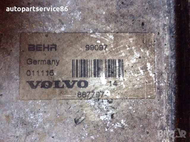 Охладител на масло за двигателя за Volvo S60 2.0 Турбо Бензин (2003) 8677974, снимка 2 - Части - 54156574