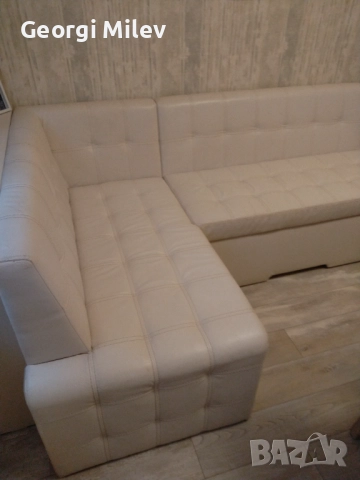 Ъглов диван с подарък 4 стола , снимка 7 - Дивани и мека мебел - 52589985