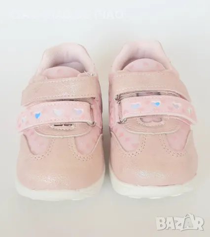 Бебешки розови обувки за момиче със сърчица, снимка 3 - Детски обувки - 50140230