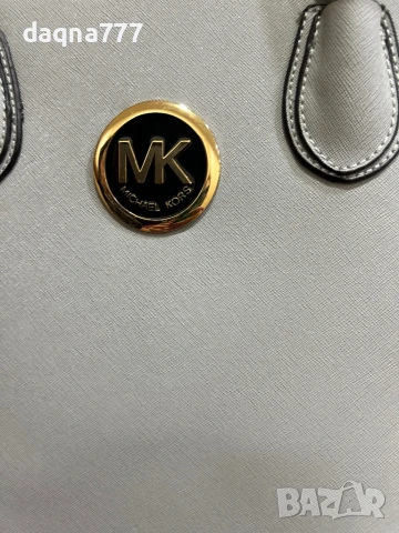 Michael Kors голяма чанта Германия, снимка 9 - Чанти - 51071830