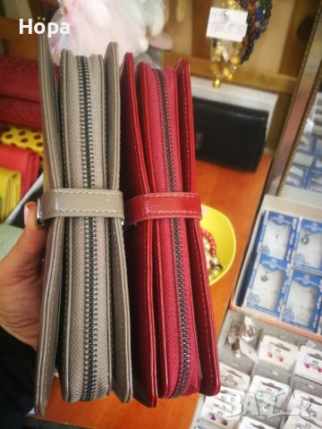 Дамско портмоне , снимка 2 - Портфейли, портмонета - 37194982